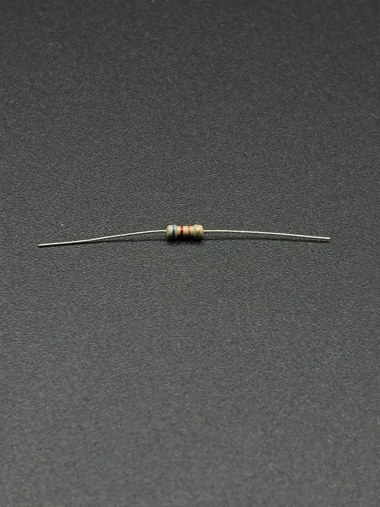 62kΩ ¼W Carbon Film Resistor — view 3